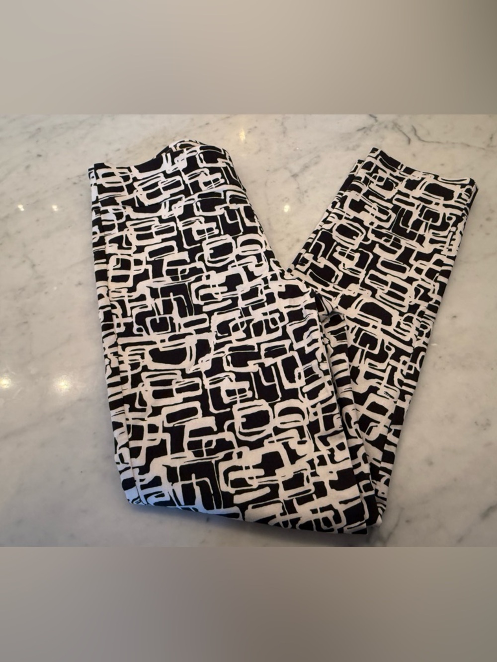 Krazy Larry Black White Geometric Print Pants Size 4